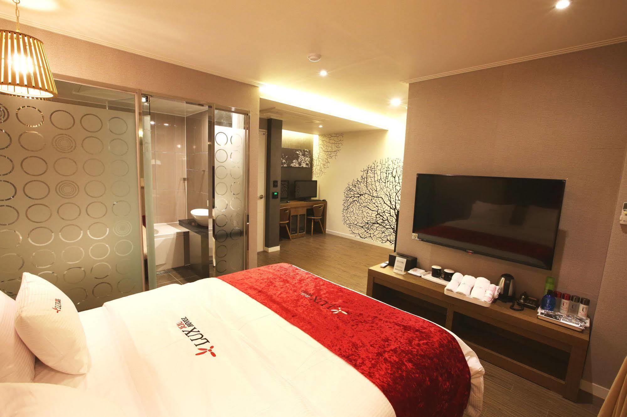Jeju Lux Hotel Oso-ri Dış mekan fotoğraf